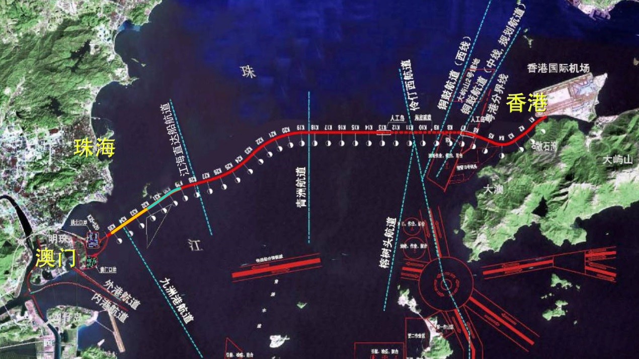 港珠澳大桥跨越珠江口伶仃洋海域,是连接香港特别行政区,广东省珠海市